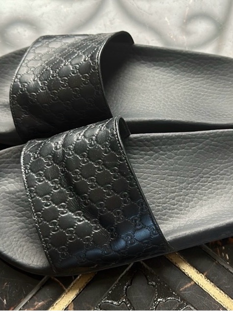 Gucci Black Leather Logo Slide Sandals